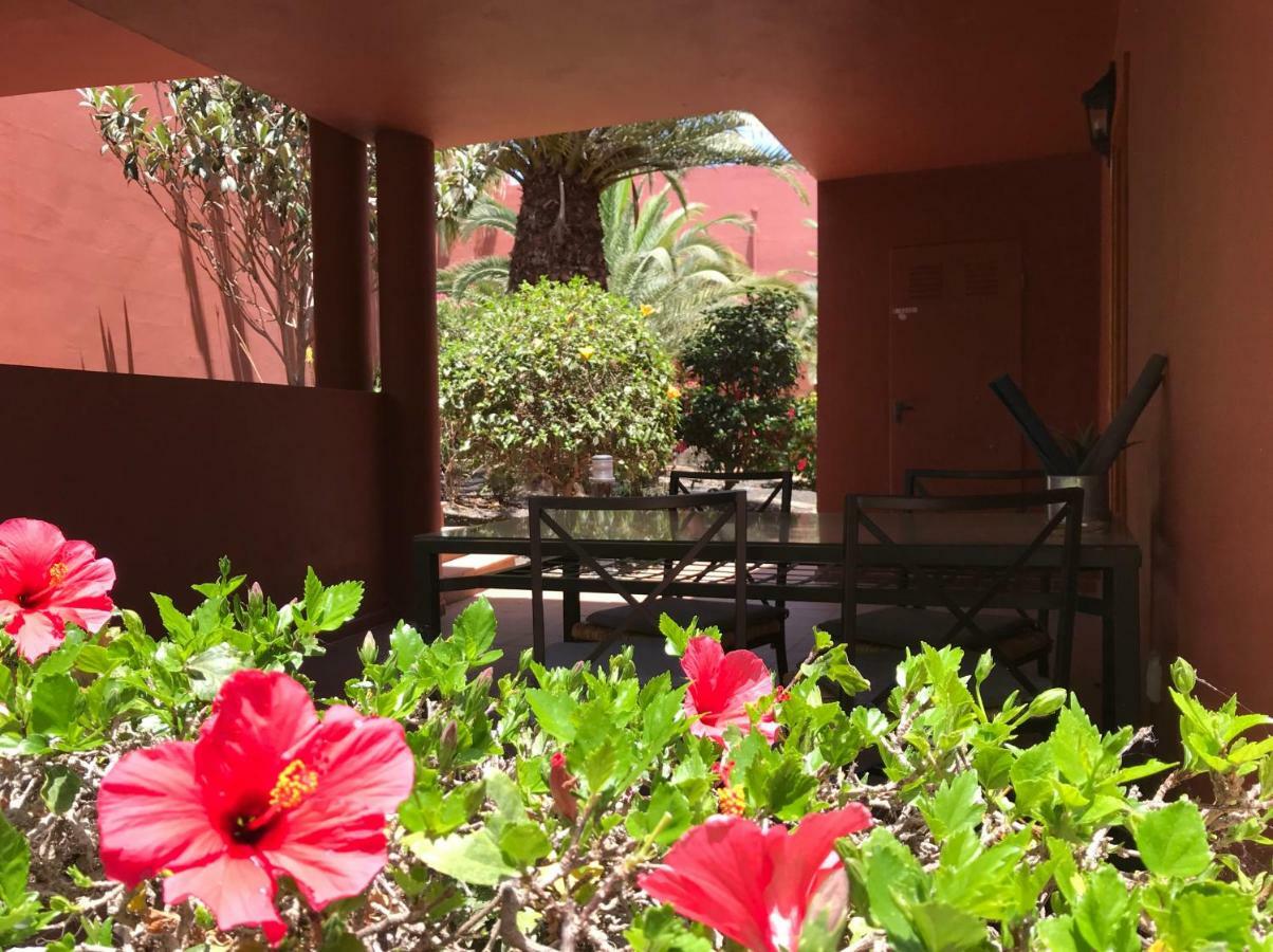 Tropical Garden Retreat: Private Terrace & Pool Oasis Apartment Corralejo Exterior photo