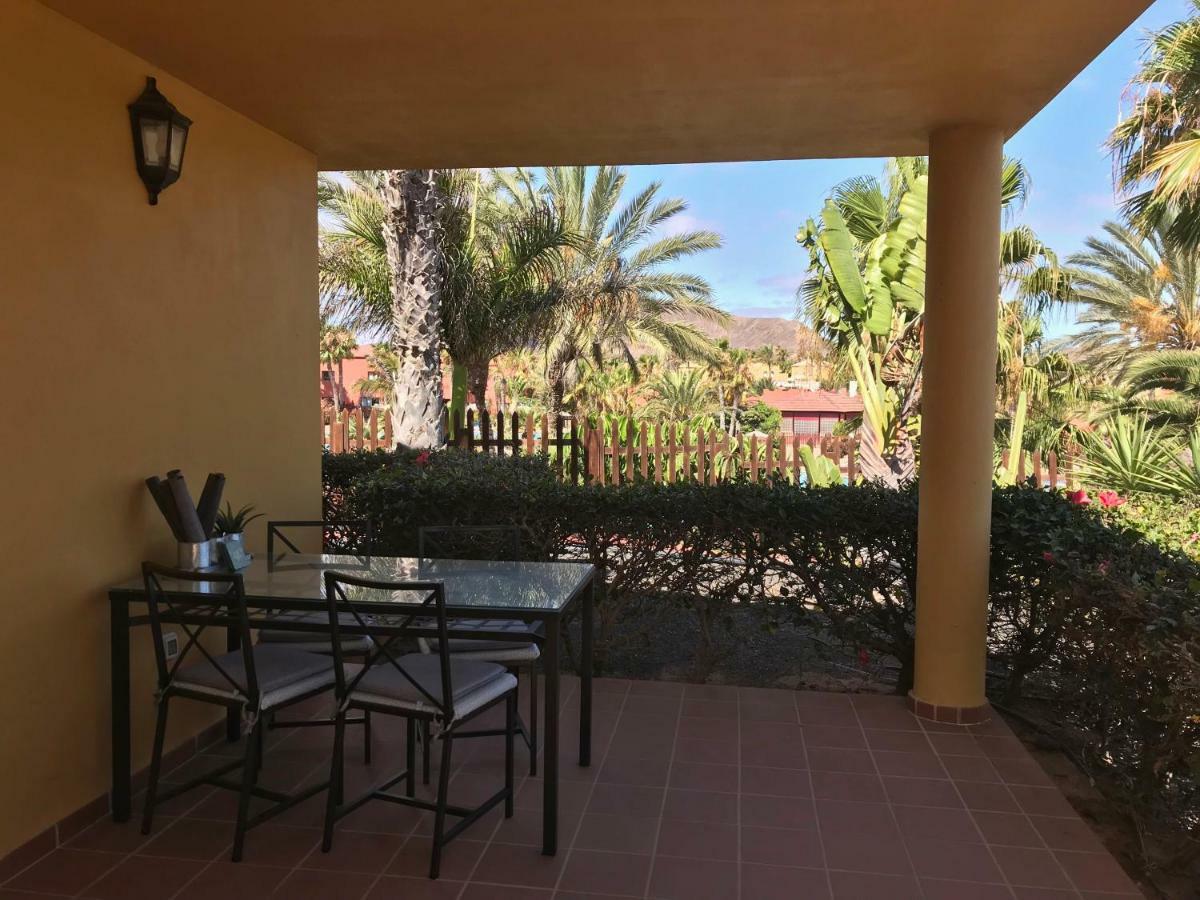 Tropical Garden Retreat: Private Terrace & Pool Oasis Apartment Corralejo Exterior photo